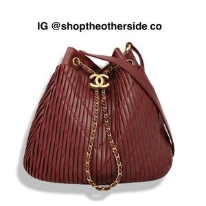 Chanel 2018 Coco Pleats Bucket Bag Burgundy (Red)